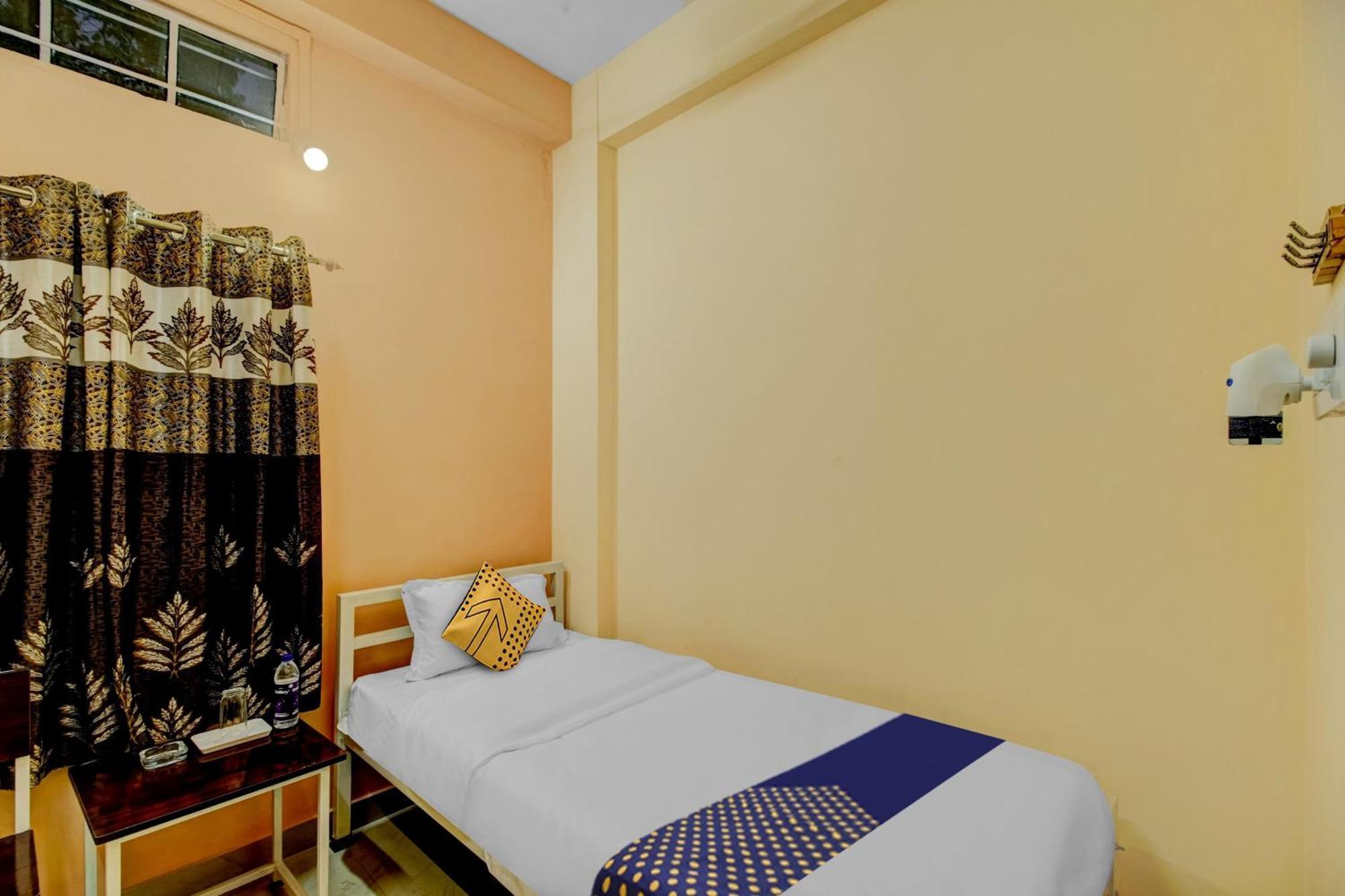 Spot On Rainbow Lodge Гувахати Экстерьер фото
